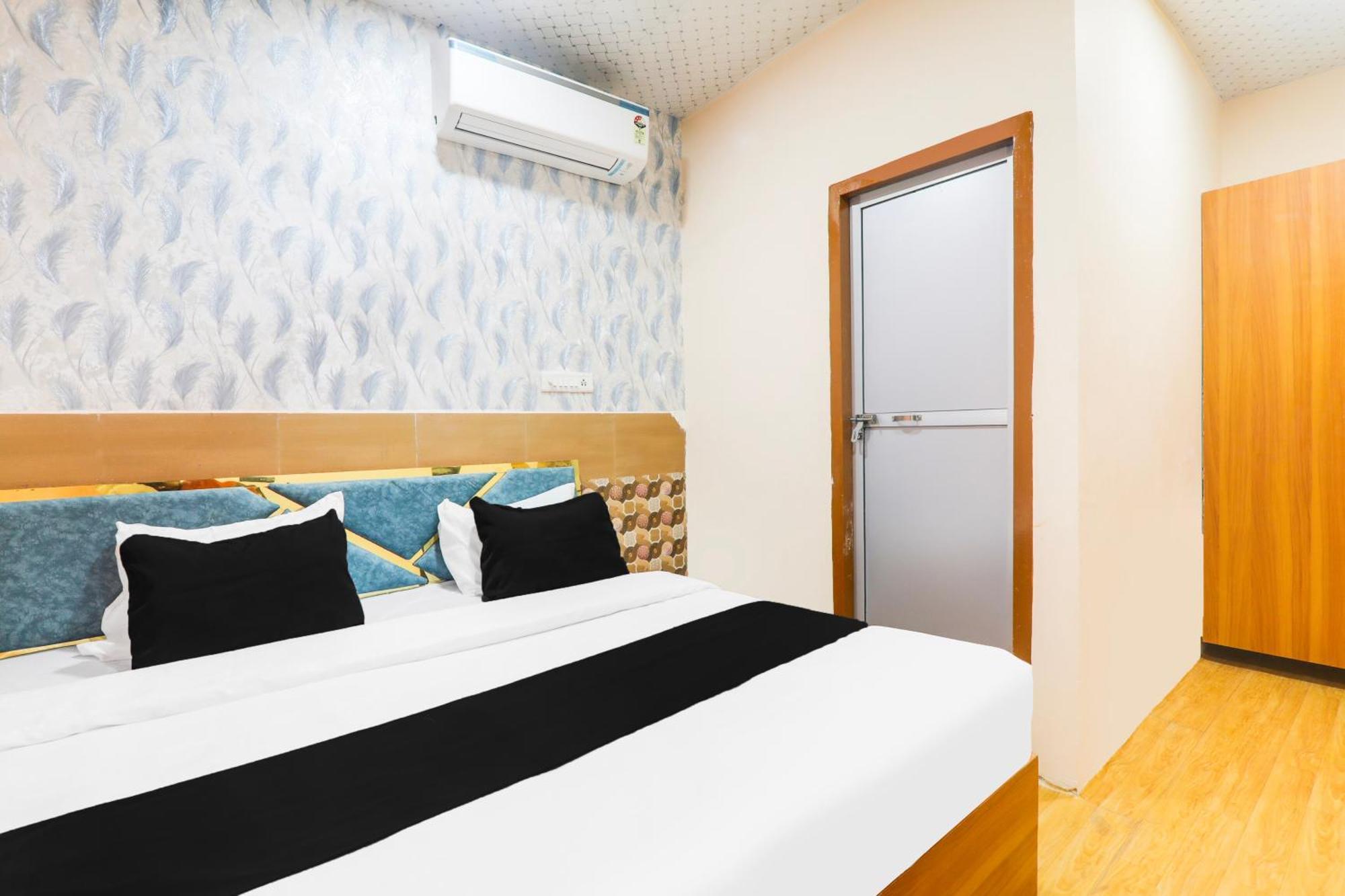Hotel O V. K Palace Inn Лакхнау Екстер'єр фото